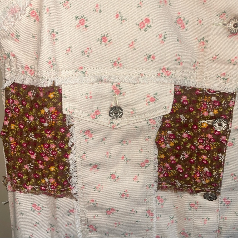 POL Patchwork Denim Floral Button Down Shirt NWT - image 2